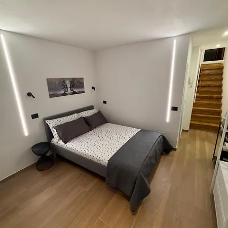 La Casetta Di Nic Apartment *